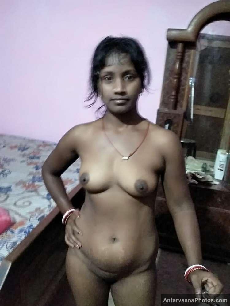 https://www.antarvasnaphotos2.com/wp-content/uploads/2023/05/desi-village-bhabhi-nude-xxx-pics-13.jpg