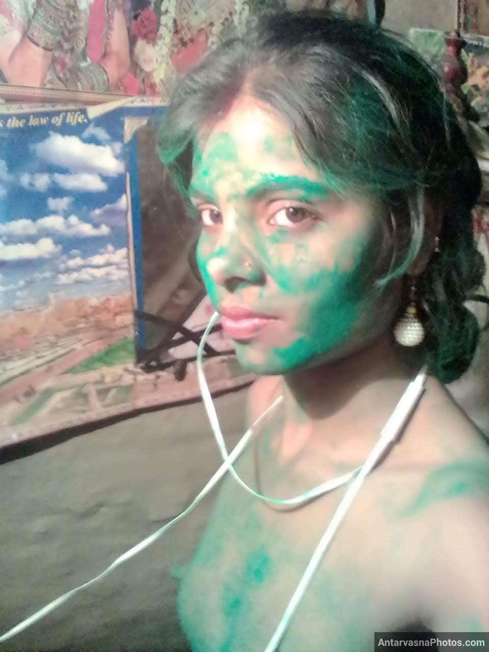 https://www.antarvasnaphotos2.com/wp-content/uploads/2023/05/indian-bhabhi-holi-nude-xxx-pics-4.jpg