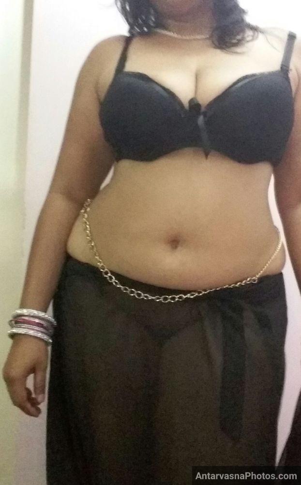 https://www.antarvasnaphotos2.com/wp-content/uploads/2023/06/saree-wali-hot-aunty-desi-pics-9.jpg