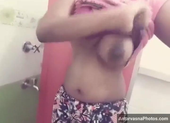 https://www.antarvasnaphotos2.com/wp-content/uploads/2023/07/mumbai-big-boobs-college-girl-nude-bathroom-selfies-8.jpg