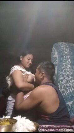 nepali bhabhi boobs suck photos 7