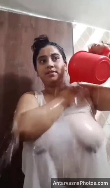 https://www.antarvasnaphotos2.com/wp-content/uploads/2024/03/tanker-boobs-gf-live-bathroom-hot-3.jpg