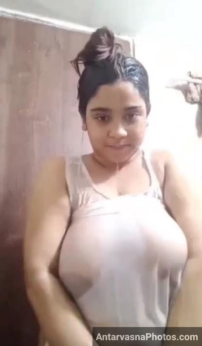 https://www.antarvasnaphotos2.com/wp-content/uploads/2024/03/tanker-boobs-gf-live-bathroom-hot-8.jpg