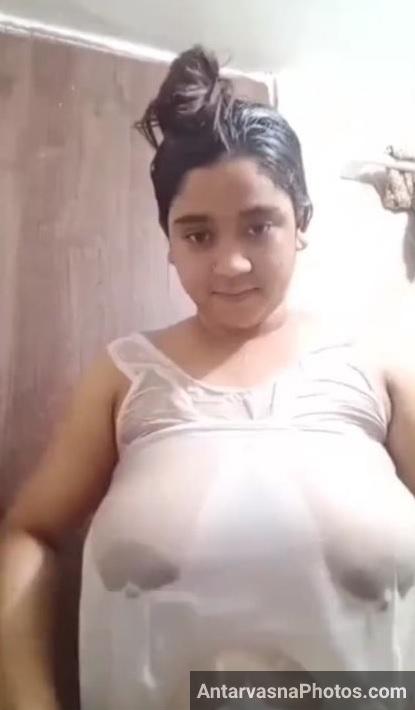 https://www.antarvasnaphotos2.com/wp-content/uploads/2024/03/tanker-boobs-gf-live-bathroom-hot-9.jpg